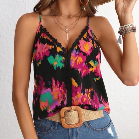 New ALLOVER print sleeveless Cami top - Picture 2 of 5